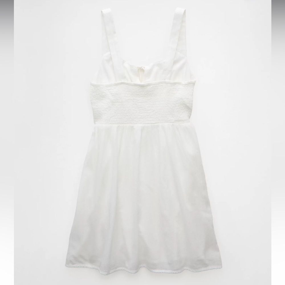 American Eagle Cream Smocked Waist Mini Dress Size Medium! - Picture 2 of 4